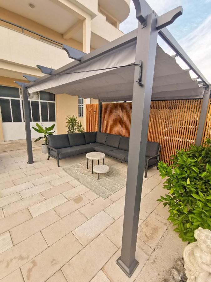 A4 Apartmani Kevic Kaštela 外观 照片